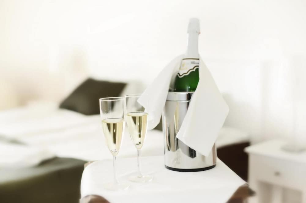 Фото Yxnerum Hotell