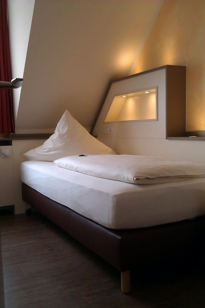 Фото Central Hotel Garni