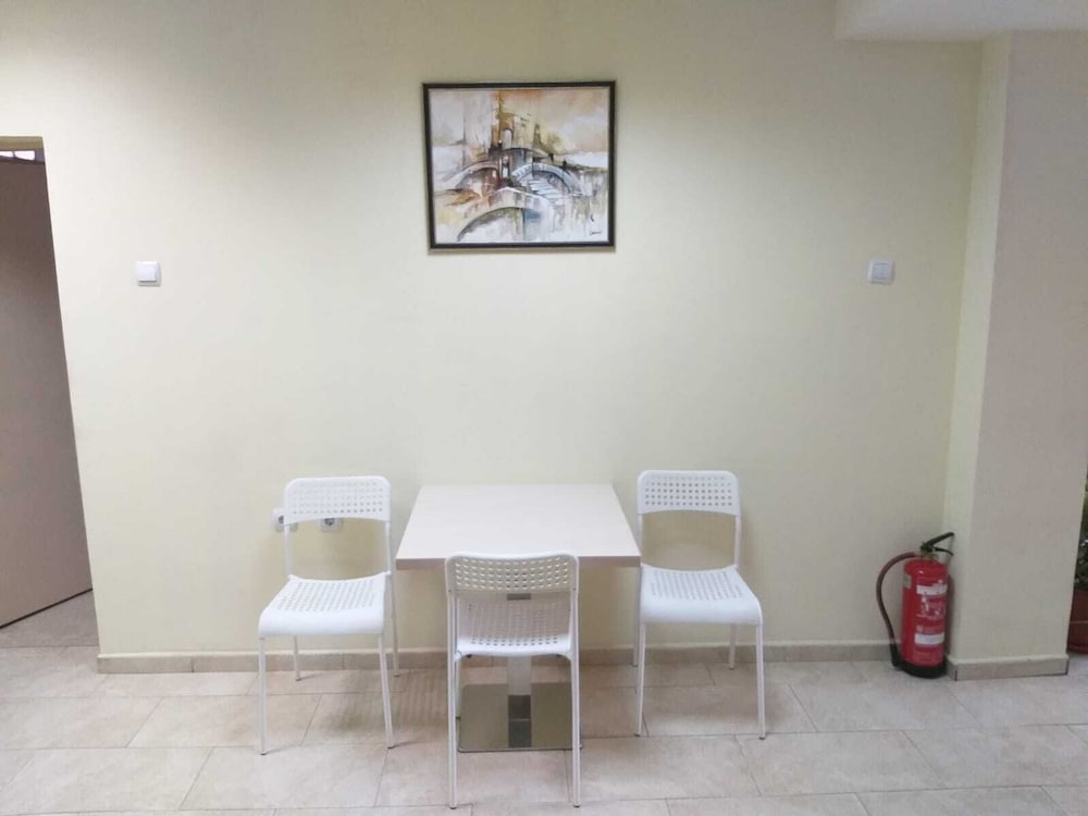 Фото Happy Hostel