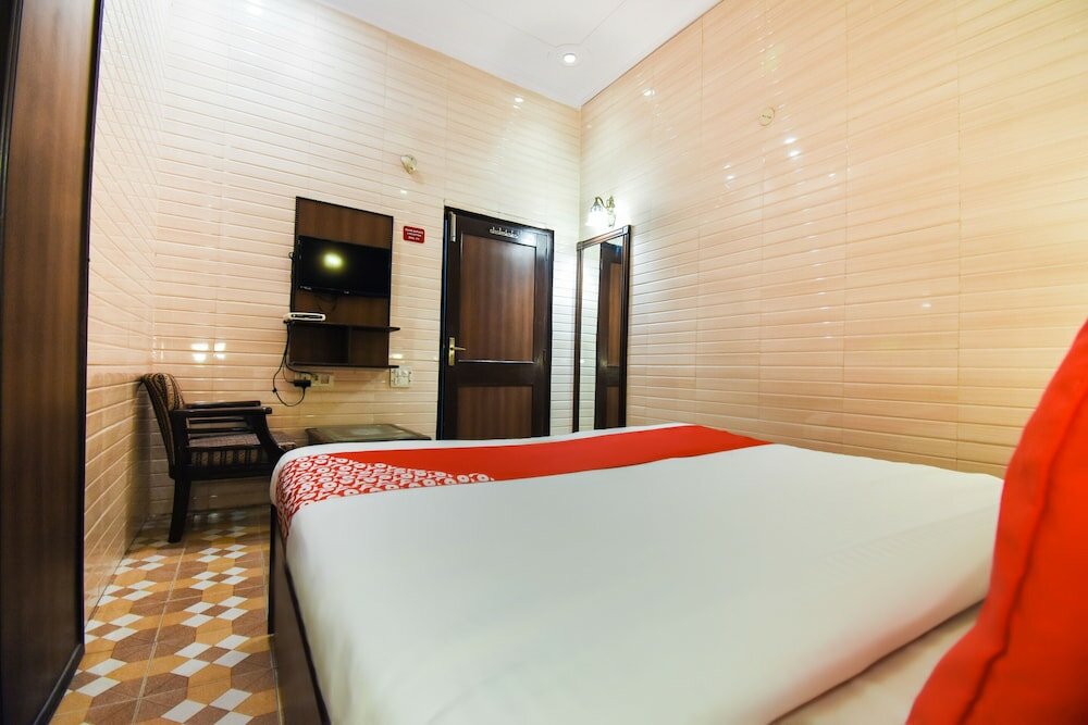 Фото Oyo 4430 Hotel Holy city