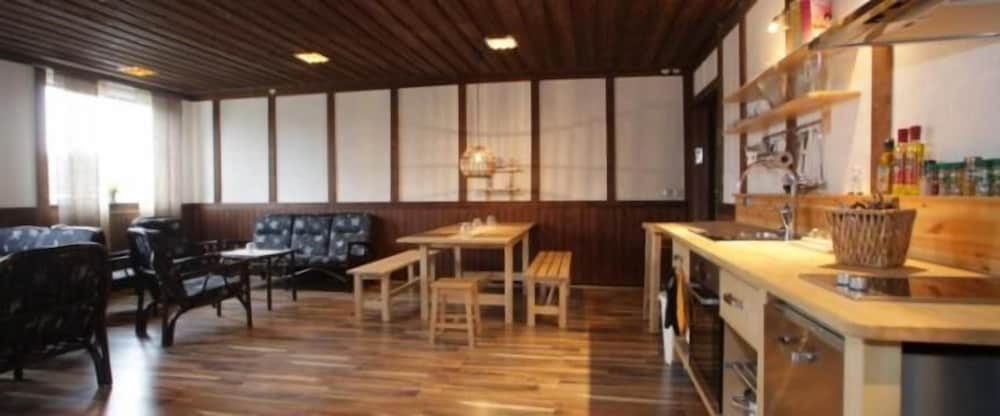 Фото Yxnerum Hotell