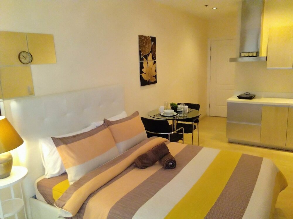 Фото Seven Doors in Gramercy Makati