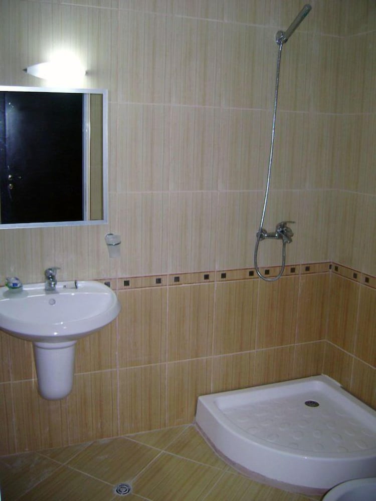 Фото Family Hotel Kandrovi