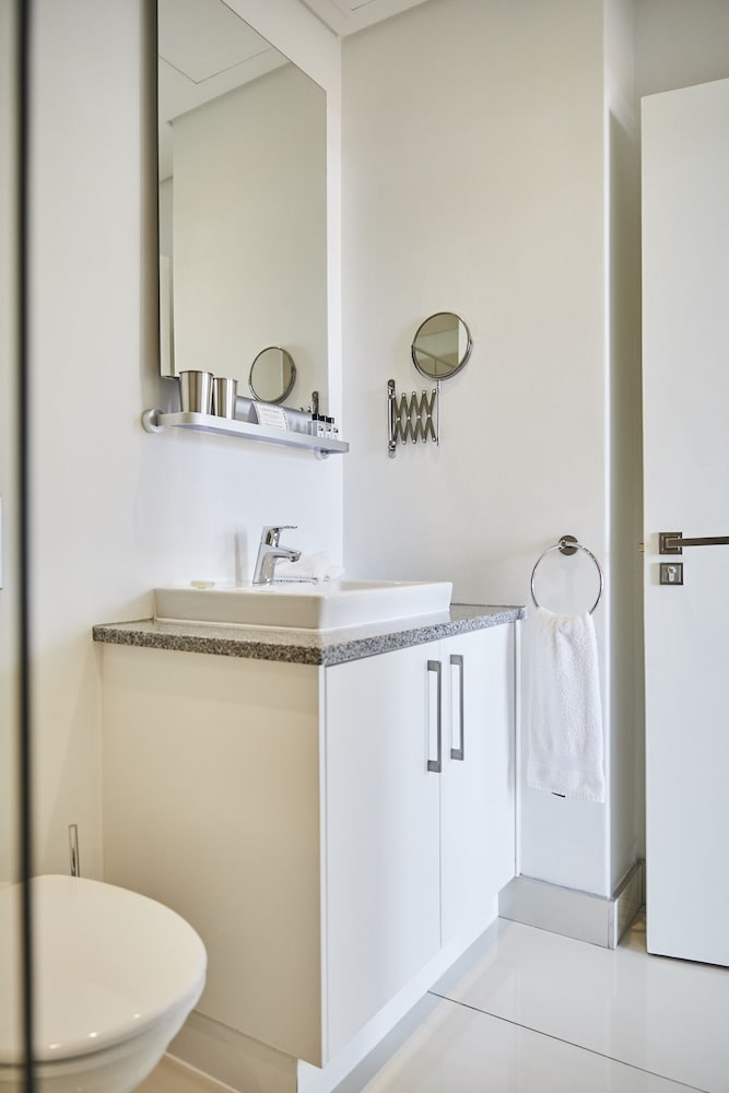 Фото The Odyssey 503