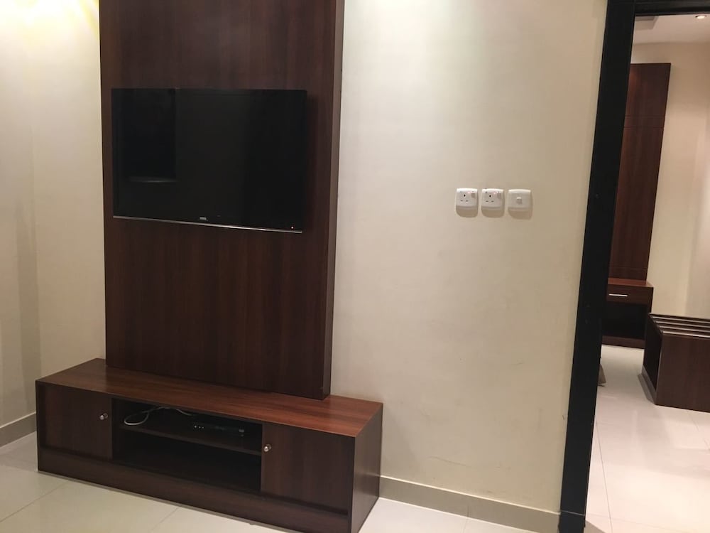 Фото Baron Al Masif