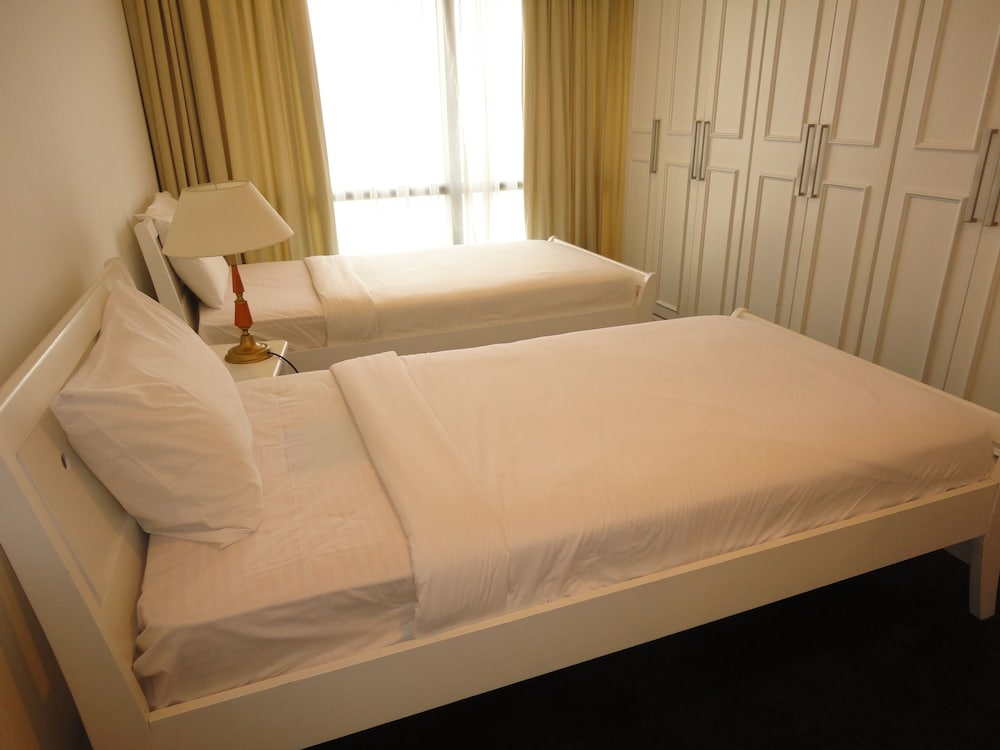 Фото Real Point Suites at Times Square