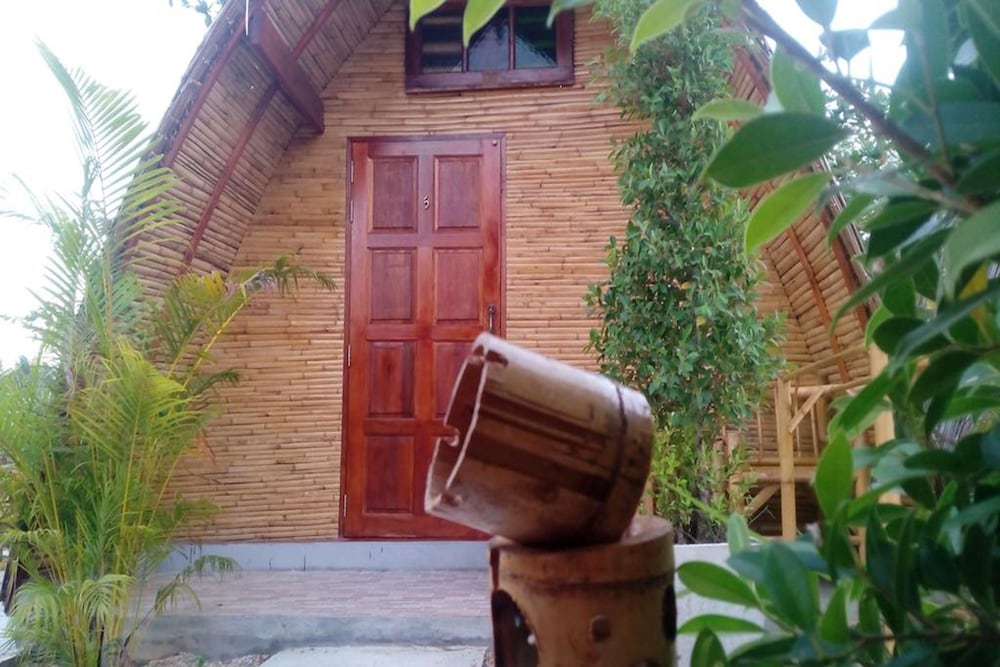 Фото Baan Maiphai Lanta