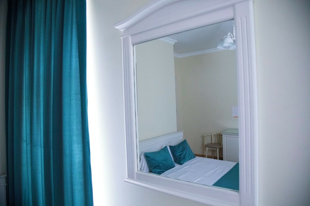 Фото Отель Crown