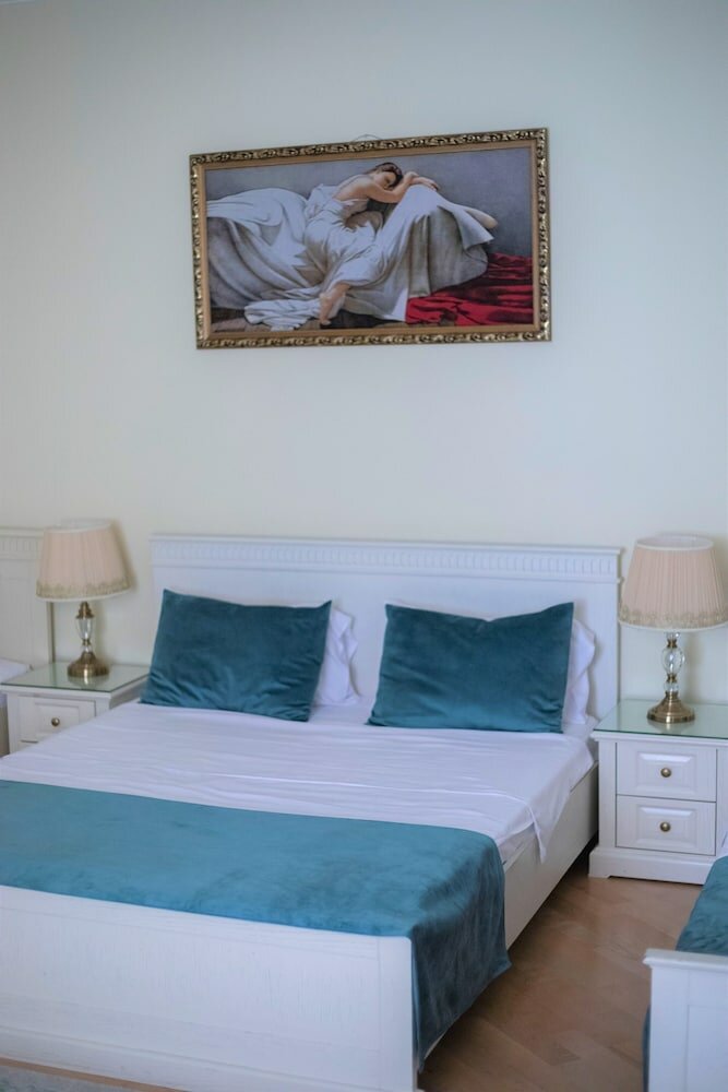 Фото Отель Crown