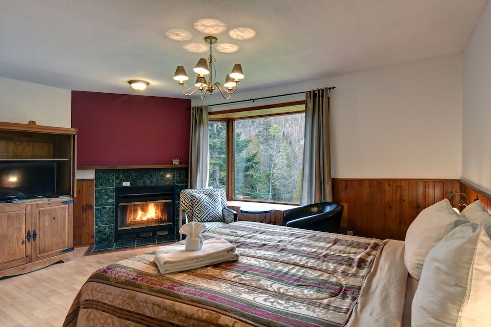 Фото Hotel Le Petit Lac