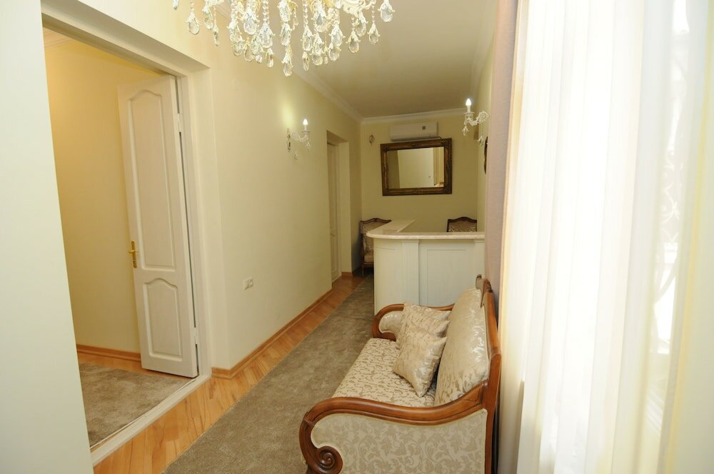 Фото Отель Crown