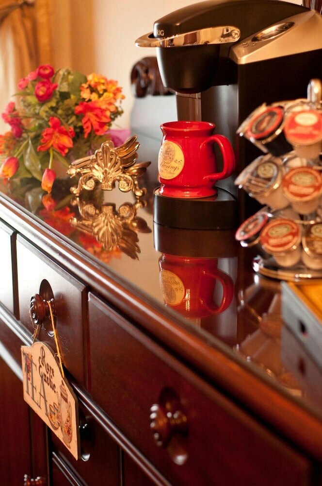 Фото Blessings on State Bed & Breakfast