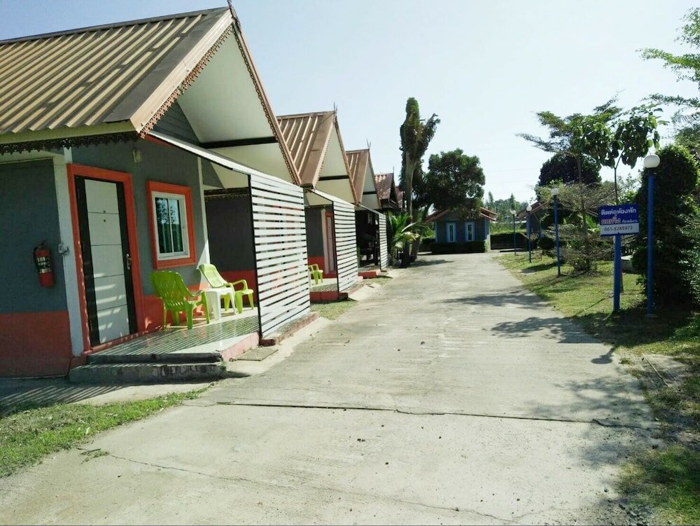 Фото Raveekan Resort