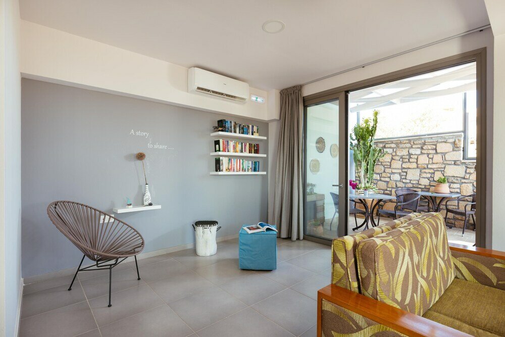 Фото Sea View Luxury Apartment