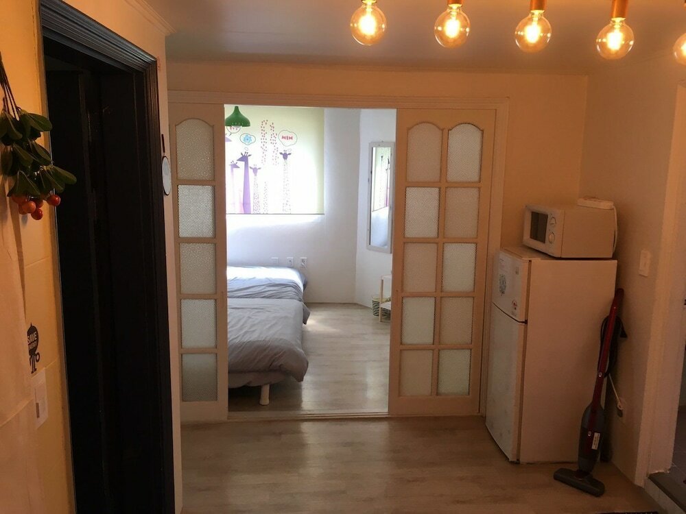 Фото Kiki House 2 Hongdae Stn