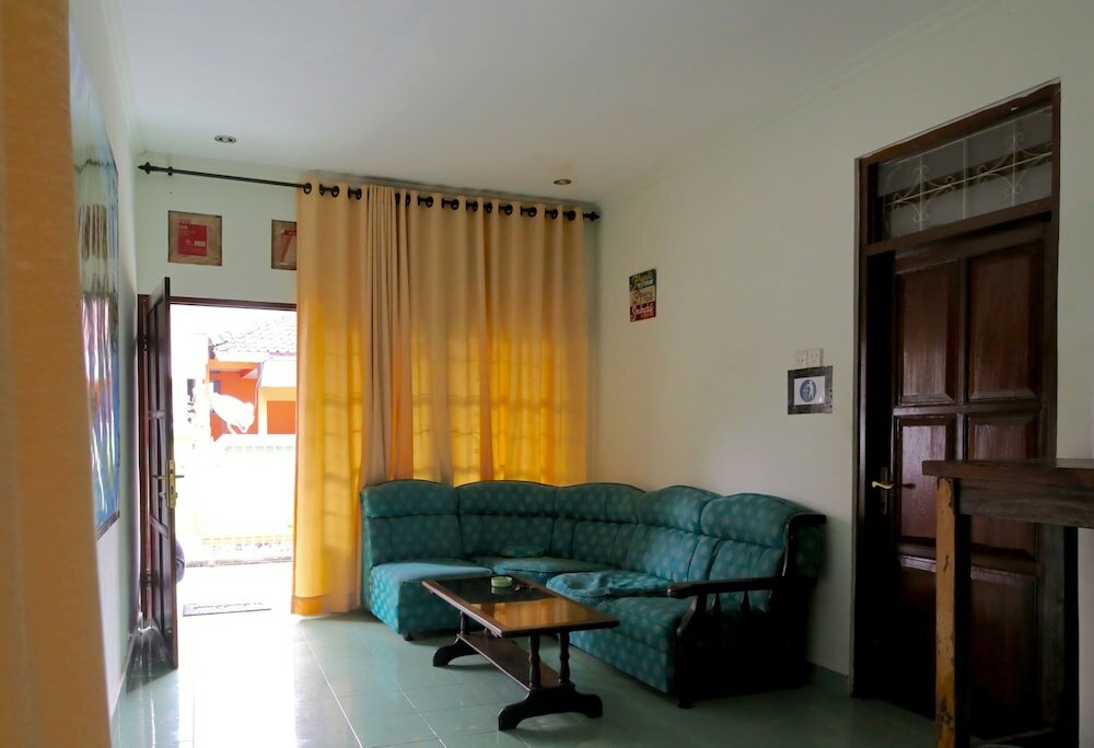 Фото Morotai Camp Hostel -Adult Only