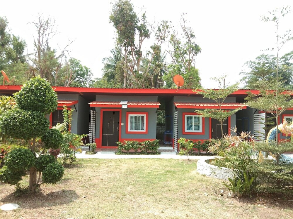 Фото Raveekan Resort