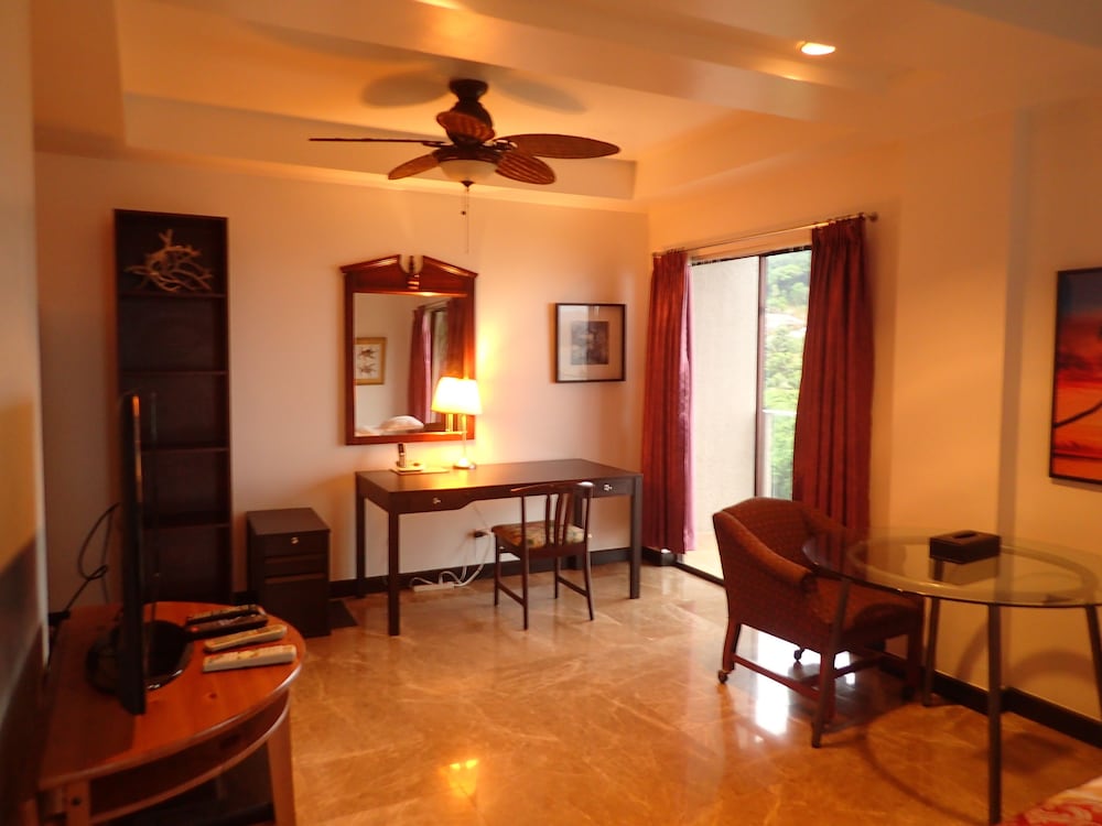 Фото Cliffside View Hotel