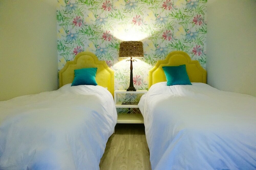 Фото Beachfront Sea View Baan Plai Haad