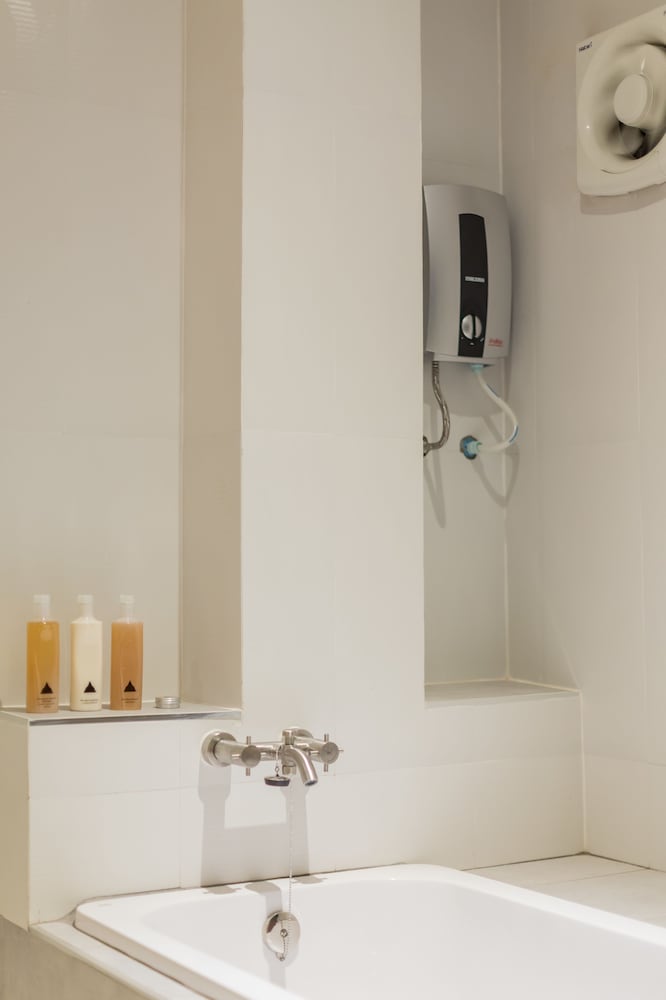 Фото Phimai Paradise Hotel