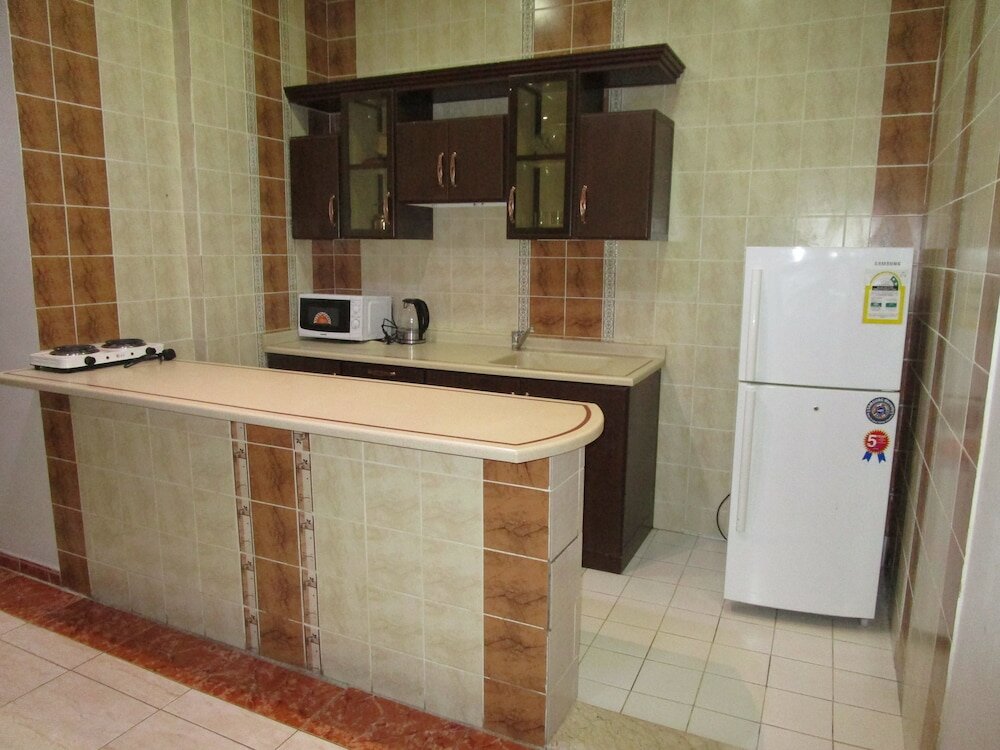 Фото Lamasat Al Hamra Furnished Apartments