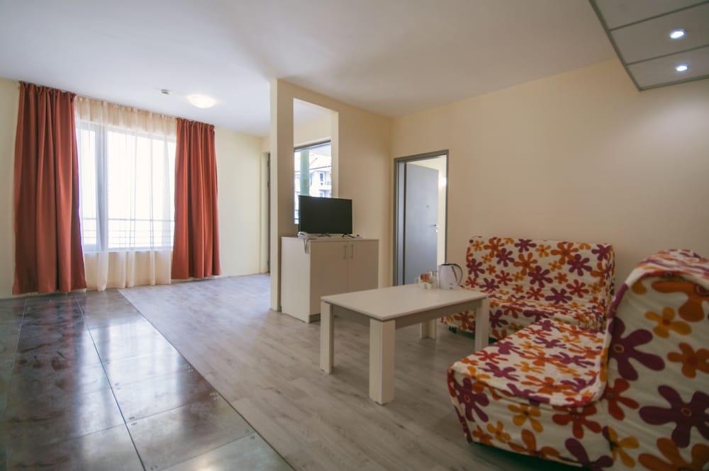 Фото Mariner's Suites