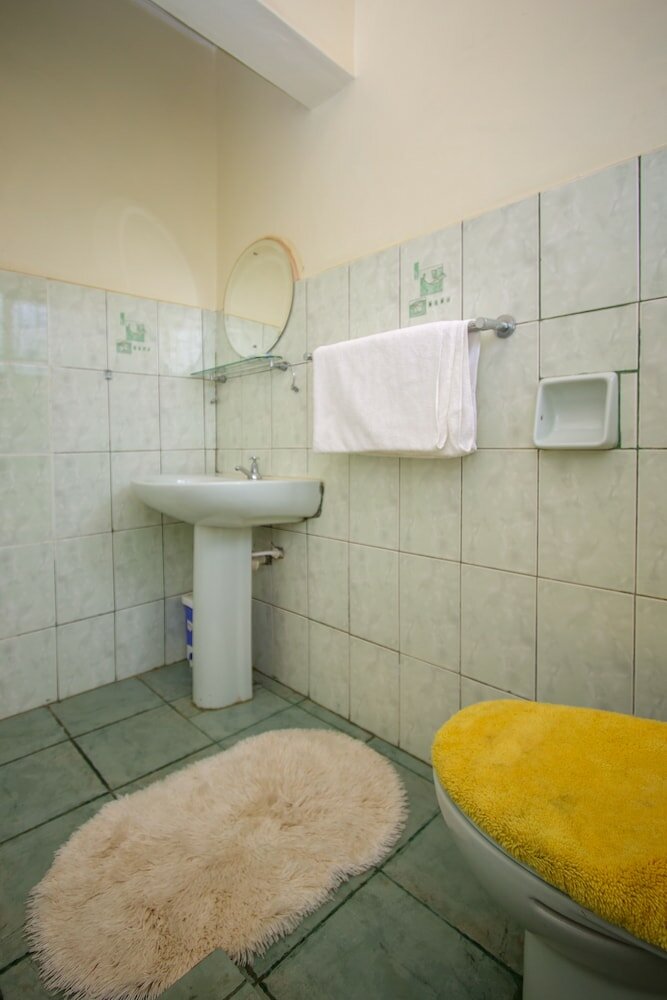 Фото Ivys Inn Guest House