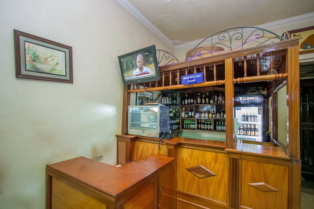 Фото Jevine Hotel