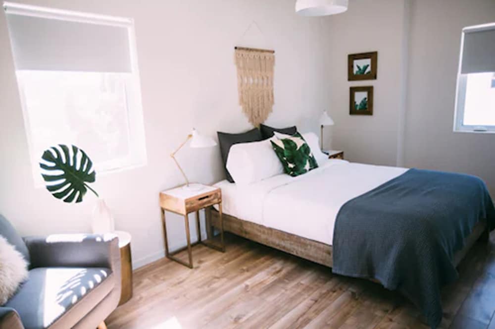 Фото Noon on Sunset Hill