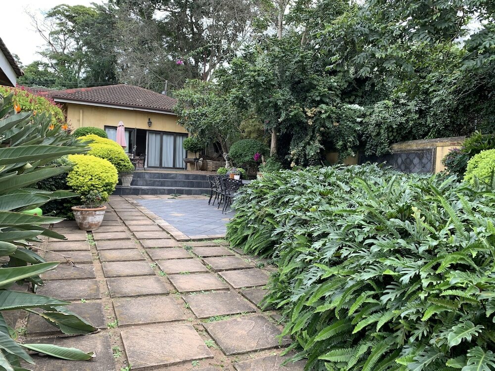 Фото Edens Guest House