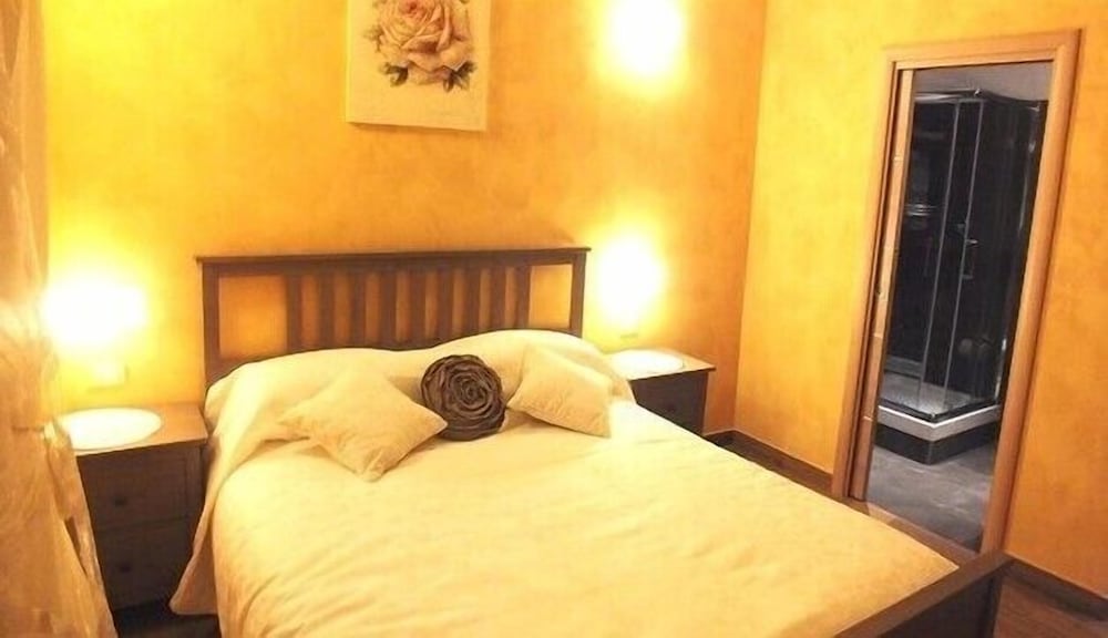 Фото Domus Solis San Pietro