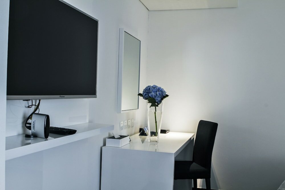 Фото Khuvsgul Lake Hotel