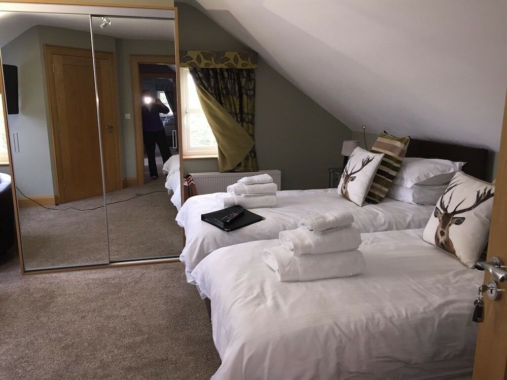 Фото Ashbrook House B&b