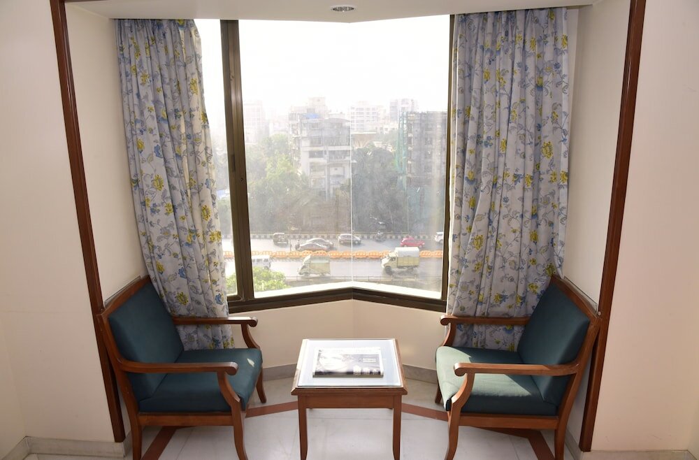 Фото Hotel Atithi