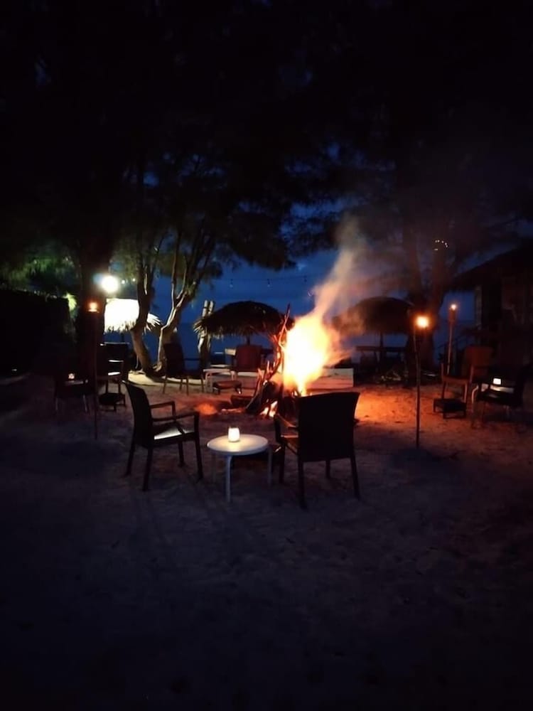 Фото Coral Harbour Beach House And Villas