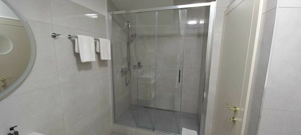 Фото The Golden Wheel