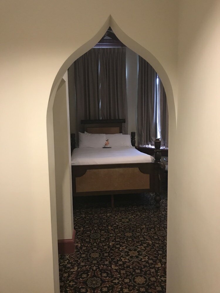 Фото Chateau Avalon, Ascend Hotel Collection