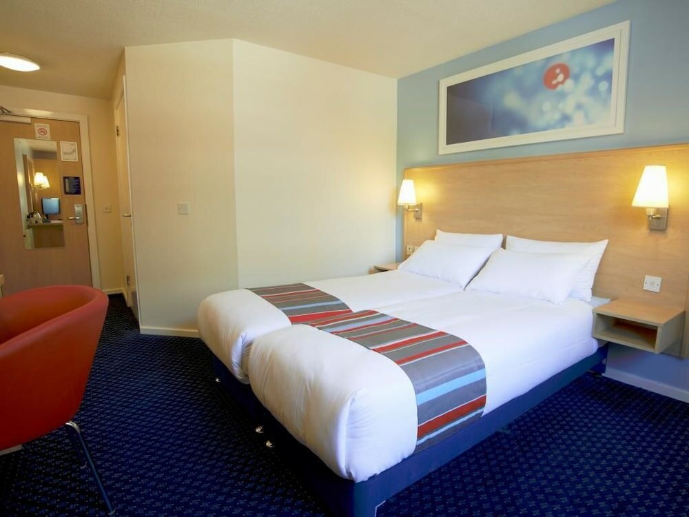 Фото Travelodge Manchester Ancoats Hotel