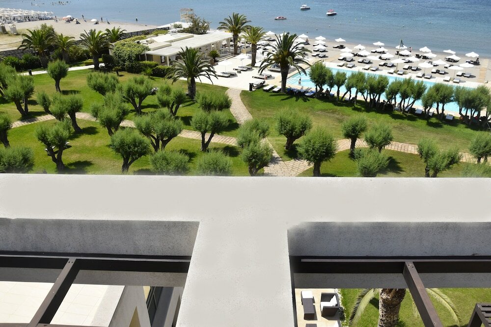 Фото Plaza Resort Hotel