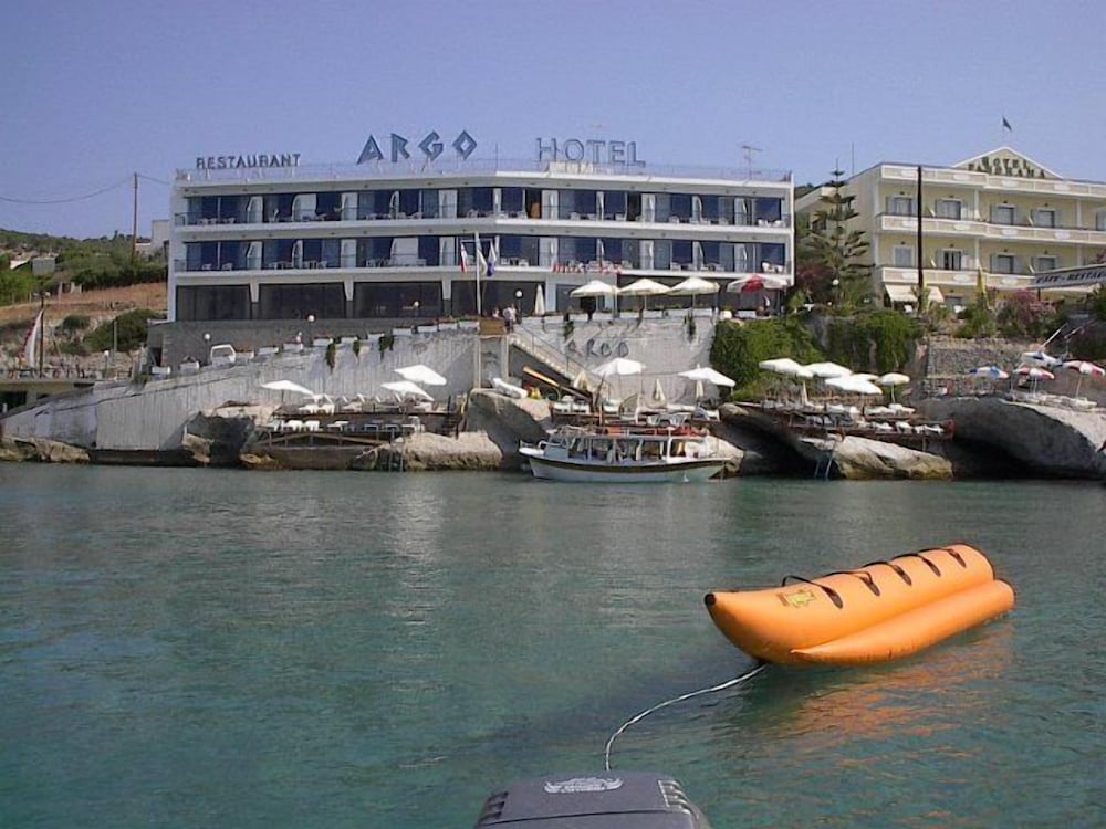 Фото отеля 3