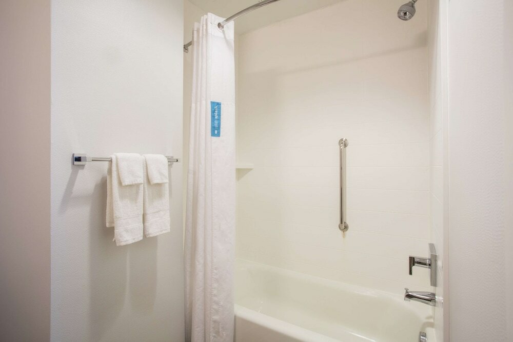 Фото Hampton Inn & Suites Denver-Downtown