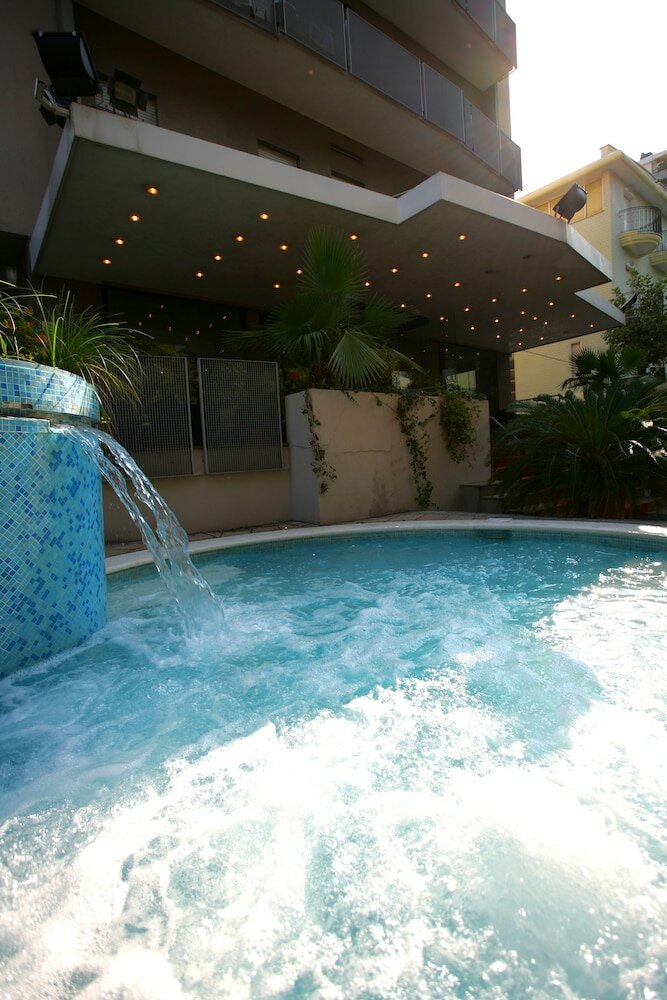 Фото Hotel Derby