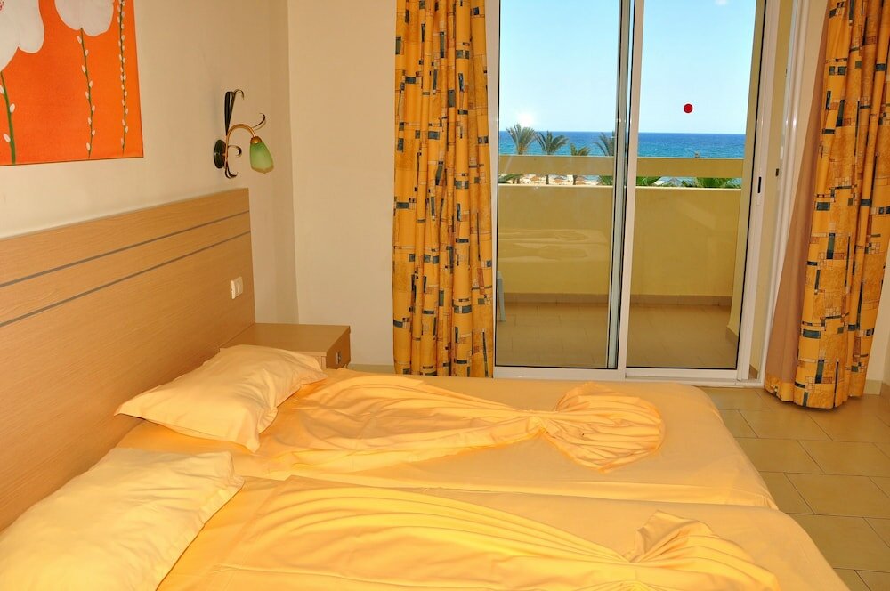 Фото Omar Khayam Resort & Aqua Park