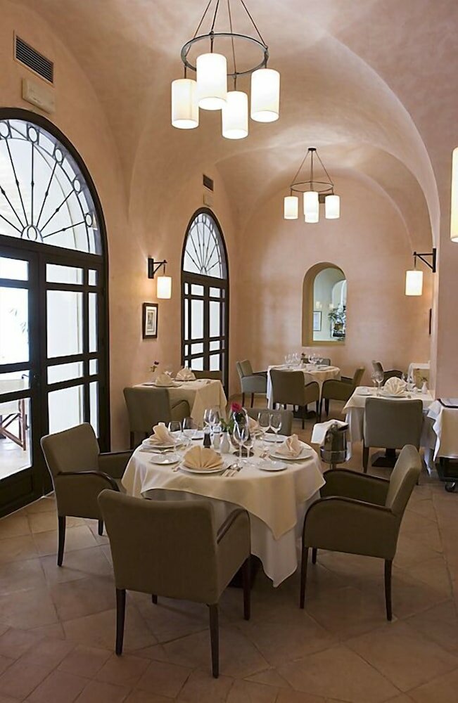 Фото Alhambra Thalasso Hotel