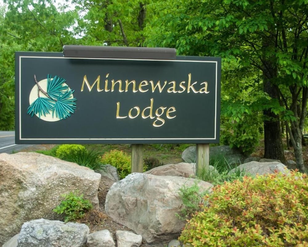 Фото Minnewaska Lodge