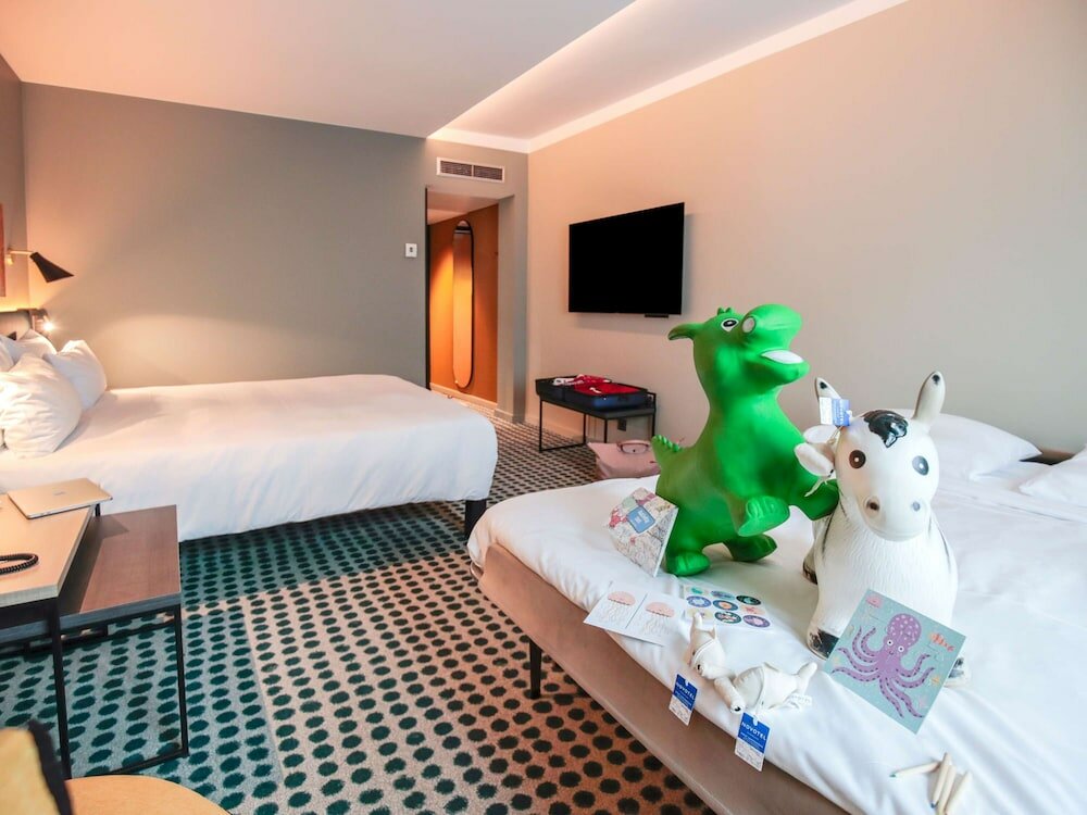 Фото Novotel Luxembourg Kirchberg