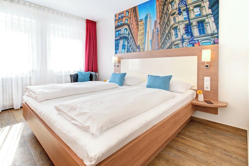 Фото отеля 3