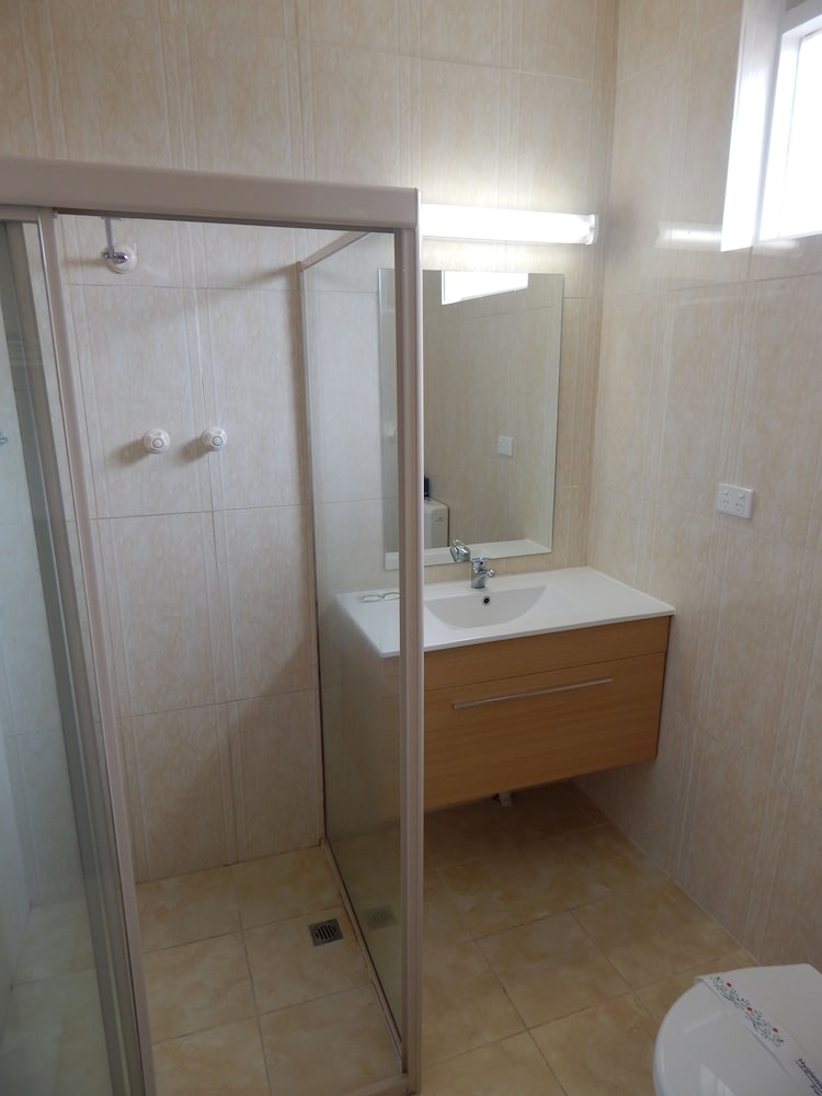 Фото Jacksons Motor Inn