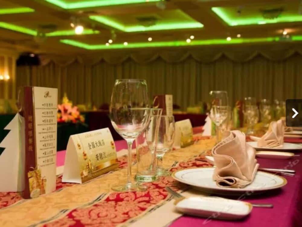 Фото HiONE Gallery Hotel Taichung