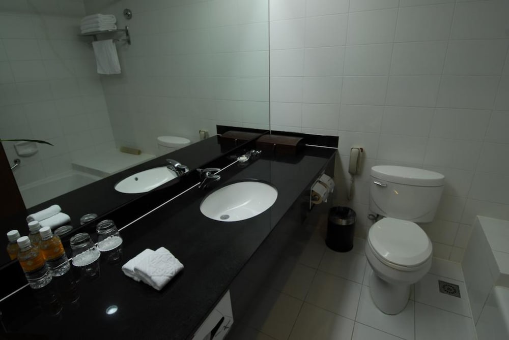 Фото Jinling Jingyuan Plaza